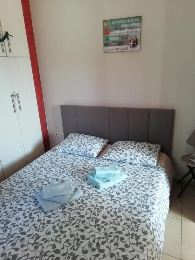 Airport Family House Apartment Artemida  Ngoại thất bức ảnh