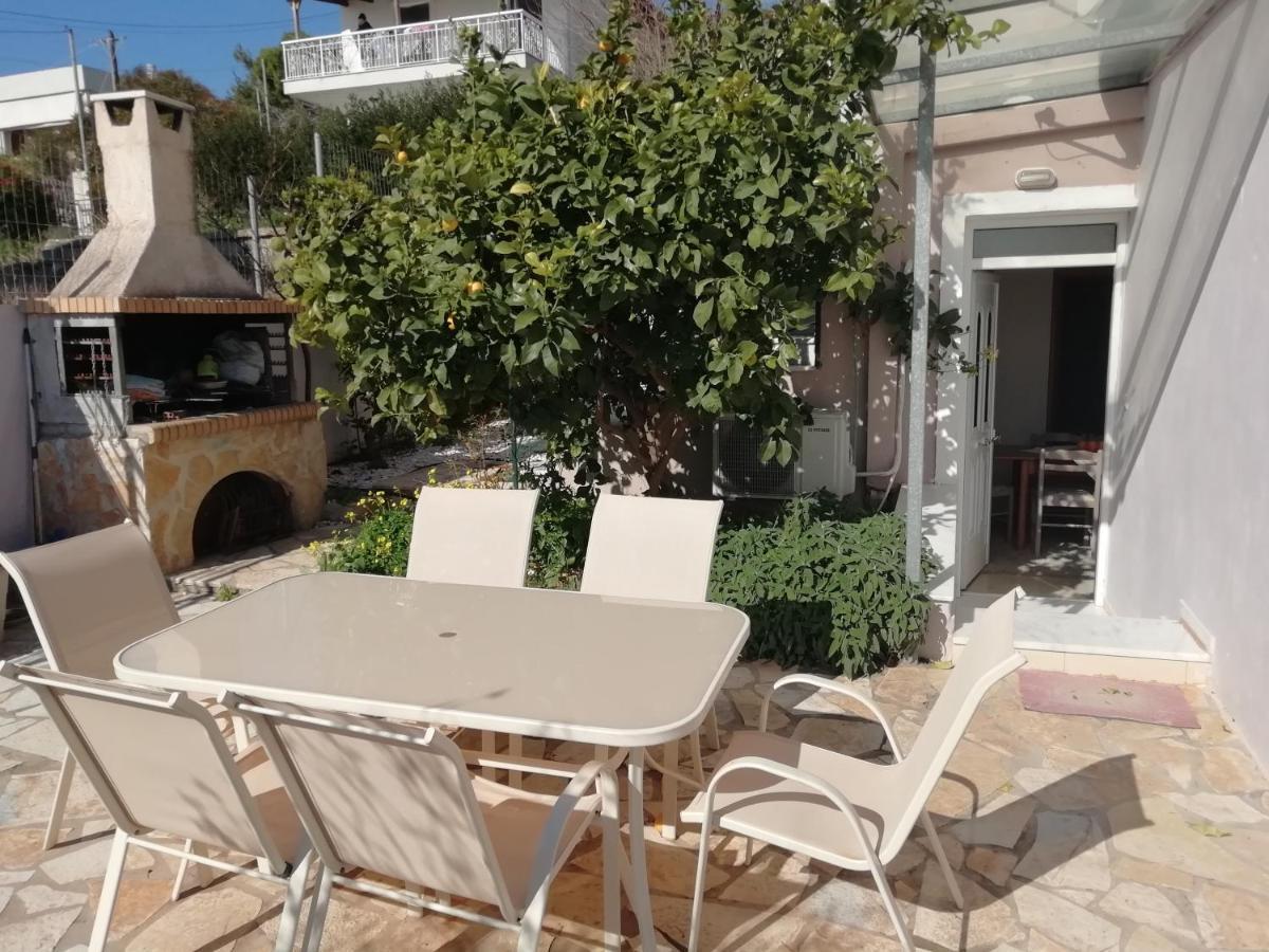 Airport Family House Apartment Artemida  Ngoại thất bức ảnh